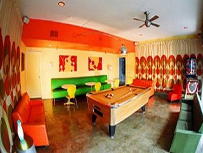 Banana Bungalow West Hollywood Hotel & Hostel