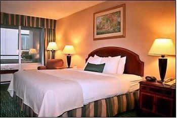 Holiday Inn Scranton East - Dunmore, an IHG Hotel