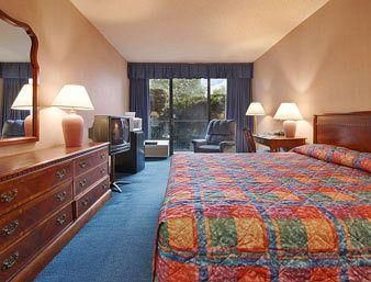 La Quinta by Wyndham Lynchburg at Liberty Univ.