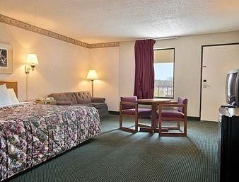 Days Inn by Wyndham Cleveland TN