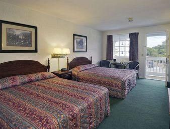 Travelodge by Wyndham Cape Cod Area