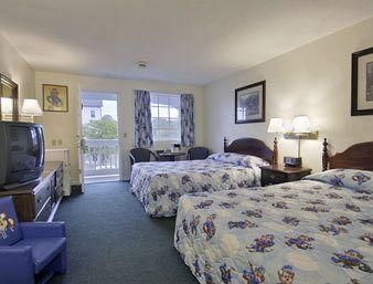 Travelodge by Wyndham Cape Cod Area