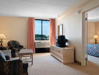 Fairbridge Hotel Cleveland East