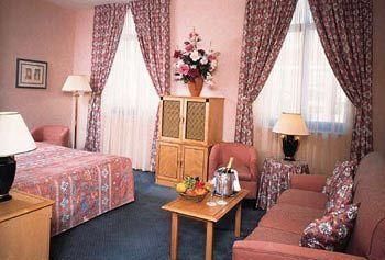 Martin's Grand Hotel