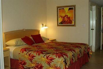 Playa Linda Beach Resort