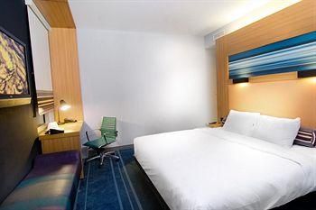 Aloft Chesapeake