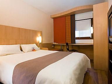 Ibis Jiangmen Xiqu