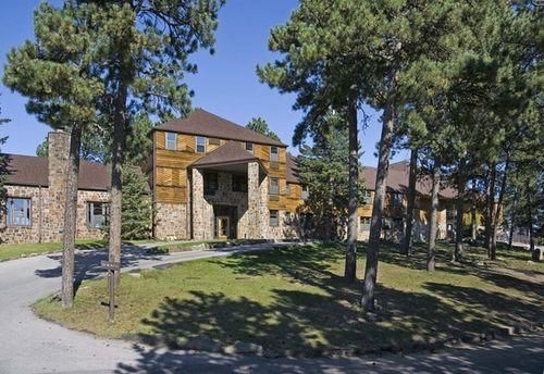SYLVAN LAKE LODGE