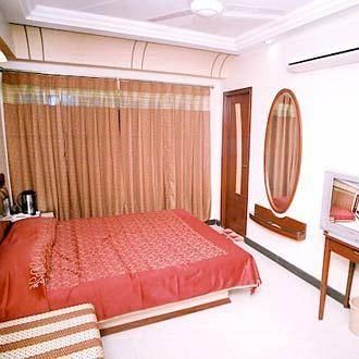 Corbett Aroma Resort