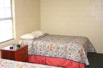Americas Best Value Inn & Suites - Savannah / Garden City