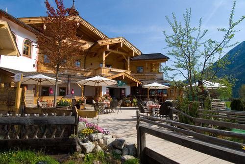 Outdoor Pictures 24