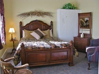 WOLF HOTEL