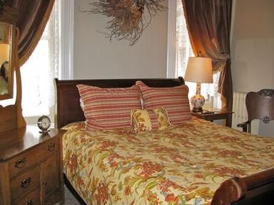 WOLF HOTEL