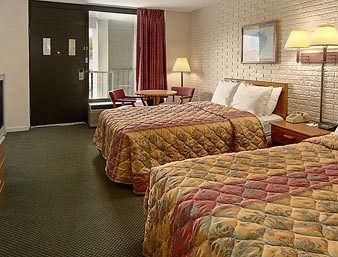 Red Roof Inn Lenoir