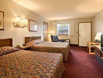 Royal Inn & Suites