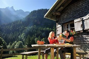 Outdoor Pictures 24
