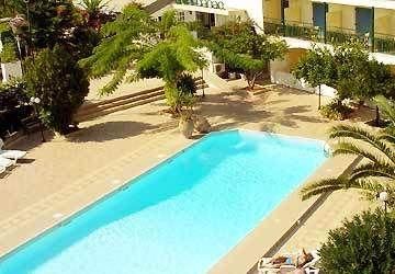 Danae Hotel