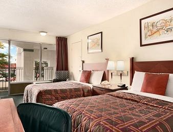 Days Inn Elkhart