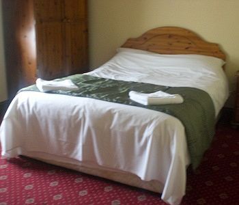 DEERPARK LODGE