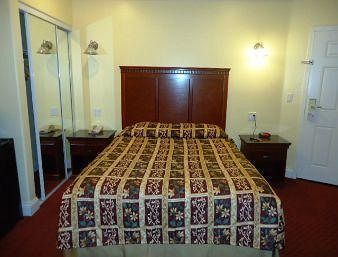 Travelodge by Wyndham Brea