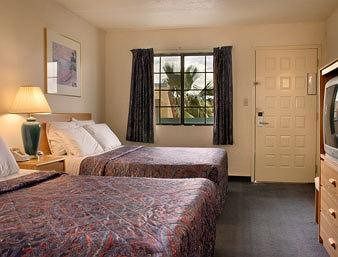 Days Inn & Suites by Wyndham Needles
