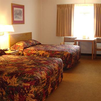 Lupine Inn