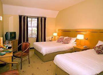 Queens Hotel and Nightclub