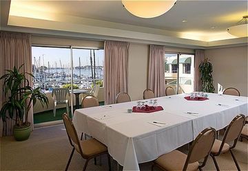 Marina del Rey Hotel