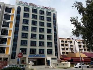 Darlene Hotel (SG Clean)