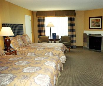 Fireside Inn on Moonstone Beach