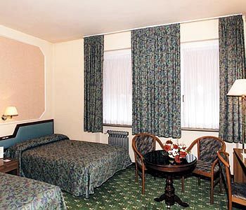Hotel Elena