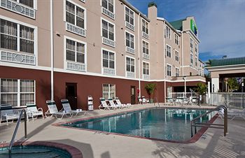 Holiday Inn Express & Suites Sarasota East, an IHG Hotel