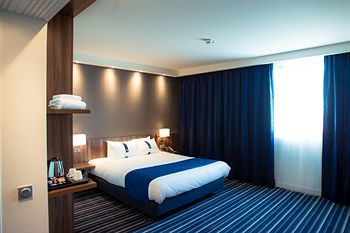 Holiday Inn Express Dijon, an IHG Hotel
