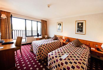 The Reading Lake Hotel