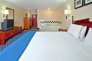 Holiday Inn Express Hotel & Suites Wabash