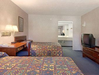 Knights Inn  Elizabethtown NC