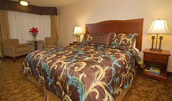 Tropicana Inn & Suites