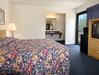 Burton Inn and Suites