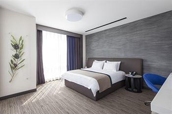 Ramada Hotel & Suites by Wyndham Izmir Kemalpasa