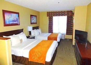 Comfort Suites Lansing