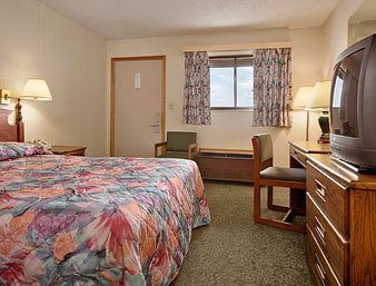 Super 8 by Wyndham Vandalia/Dayton International Airport