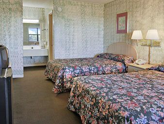 Super 8 by Wyndham Monticello