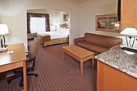 Holiday Inn Express Hotel and Suites Jenks, an IHG Hotel