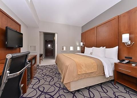 Comfort Inn & Suites Frisco