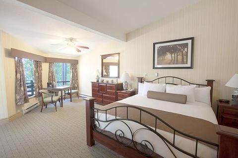 Bayshore Inn & Spa
