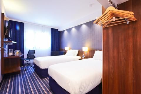 Holiday Inn Express - Marseille Airport, an IHG Hotel