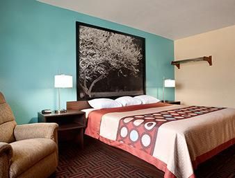 Super 8 by Wyndham Effingham