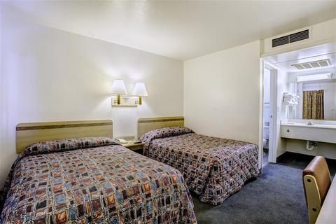 Motel 6-Goodlettsville, TN - Nashville