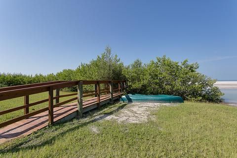 Outdoor Pictures 17