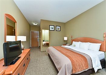 Comfort Inn Walcott near Davenport